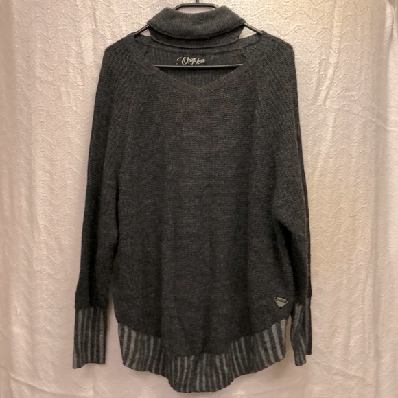 Oxygen knit sweater with neat neck line - Picture 4 of 11